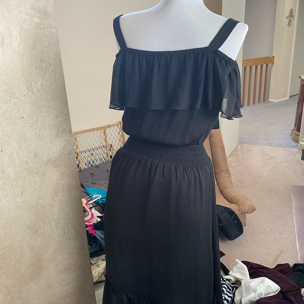 Black Tommy Hilfiger Peasant dress -Like new - Picture 4 of 5